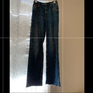 A wide dark and light wash mixed long wide pants